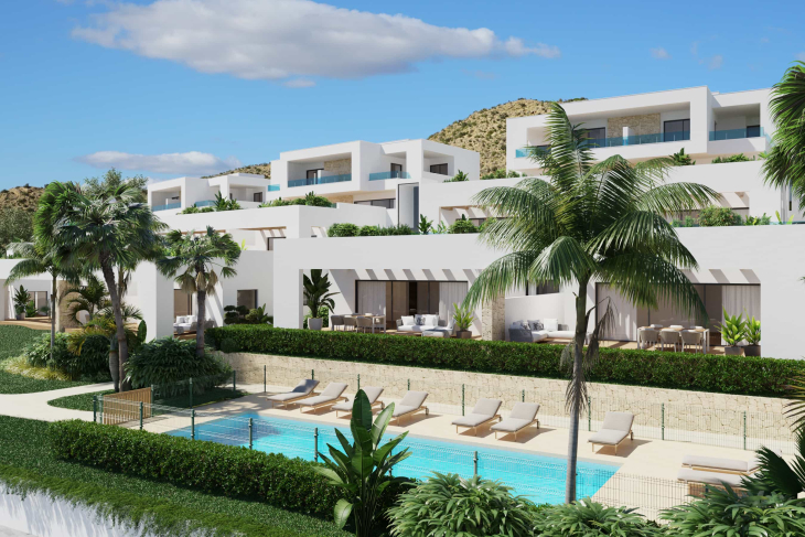 Frontline golf apartments!